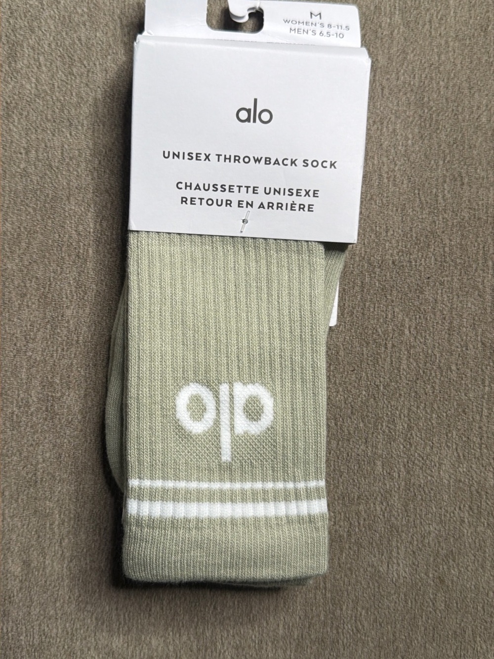 New ALO Unisex Throwback Crew Sock Green/Limestone Size Medium